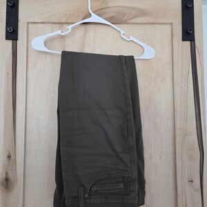 Levi's Slim Fit Jeans in Dark Olive